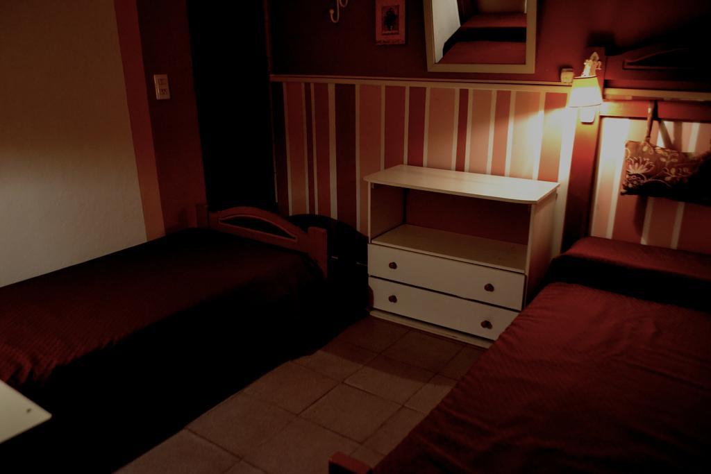 Hotel Casona La Boheme Буенос Айрес Стая снимка