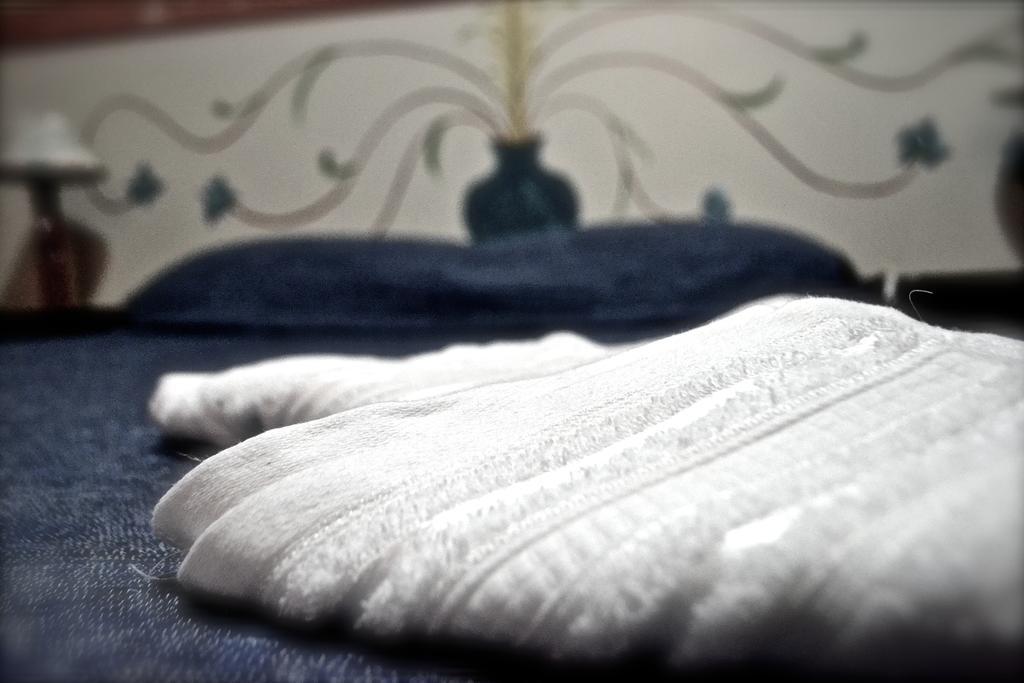 Hotel Casona La Boheme Буенос Айрес Стая снимка