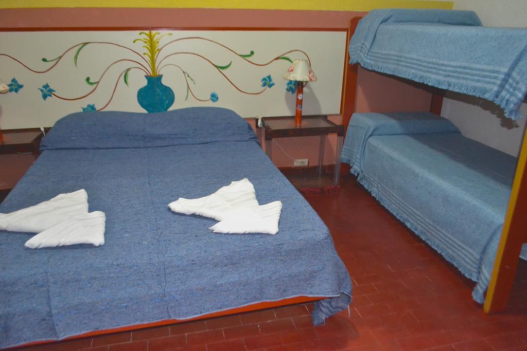 Hotel Casona La Boheme Буенос Айрес Стая снимка
